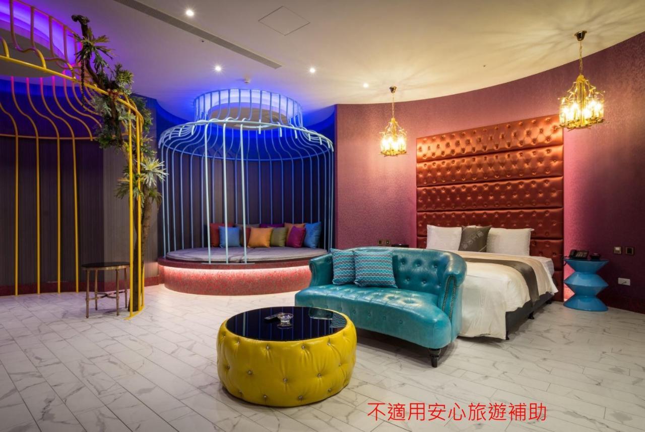 Icolour Villa Motel Taichung Extérieur photo