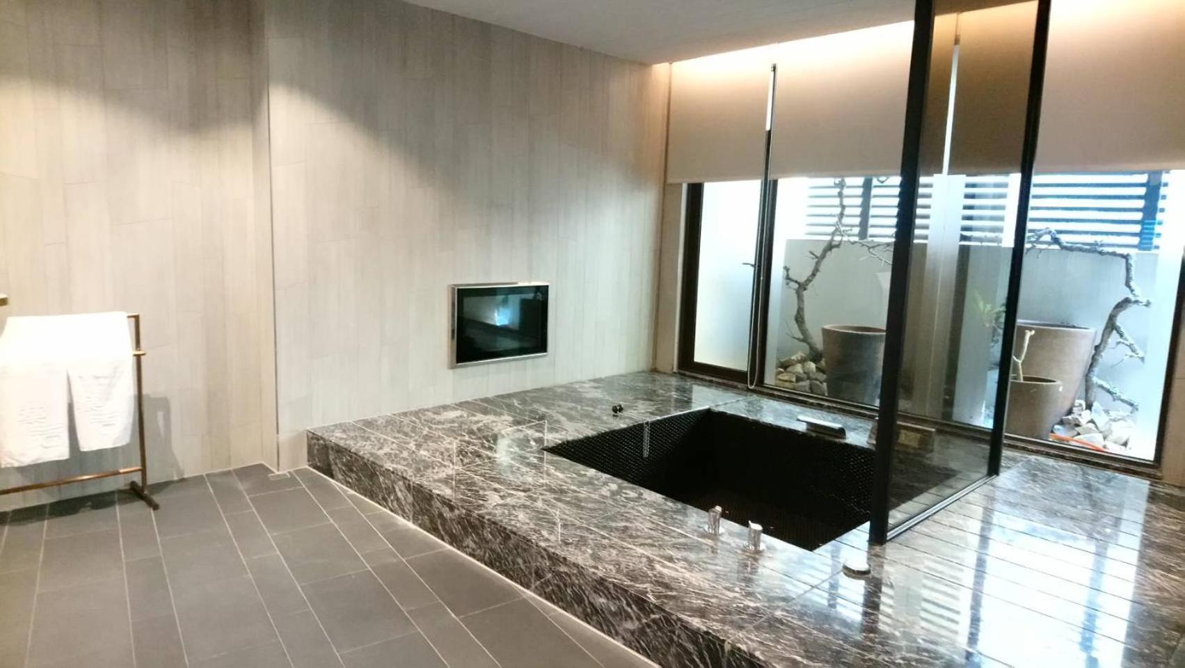 Icolour Villa Motel Taichung Extérieur photo