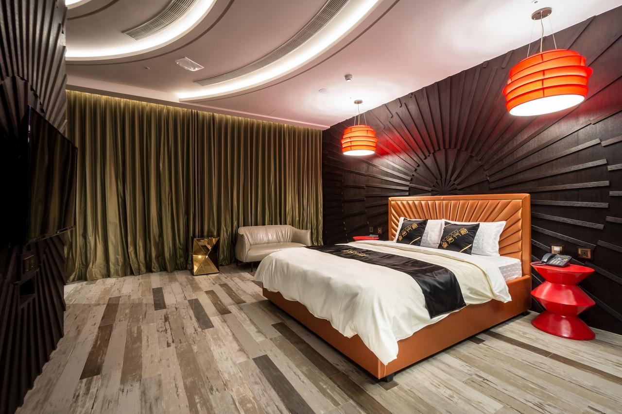 Icolour Villa Motel Taichung Extérieur photo