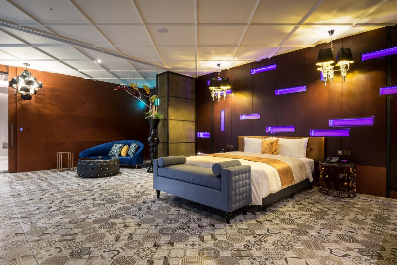 Icolour Villa Motel Taichung Extérieur photo